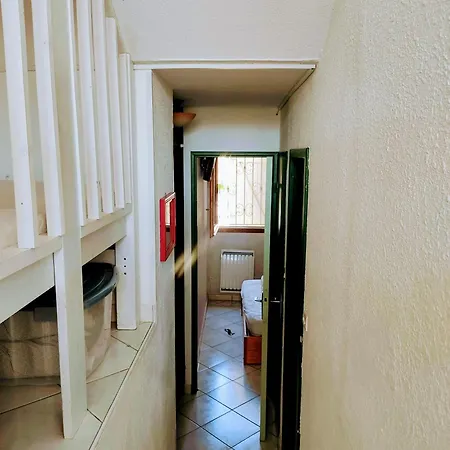Apartment T2 Duplex 4 P 35m2 Avec Parking, Proche